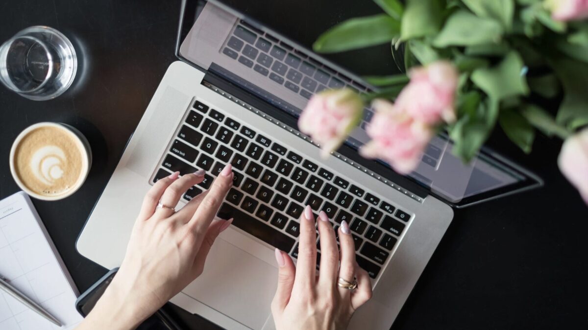 Top 5 Gründe, einen Ghostwriter für die Bachelorarbeit zu beauftragen