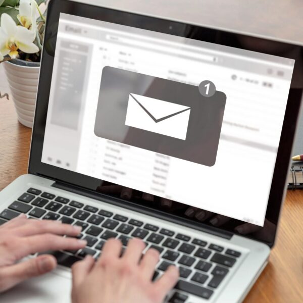 Anbei sende ich Ihnen die gewünschten Unterlagen