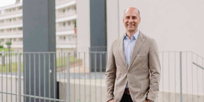 Dr. Roman Fleischhackl