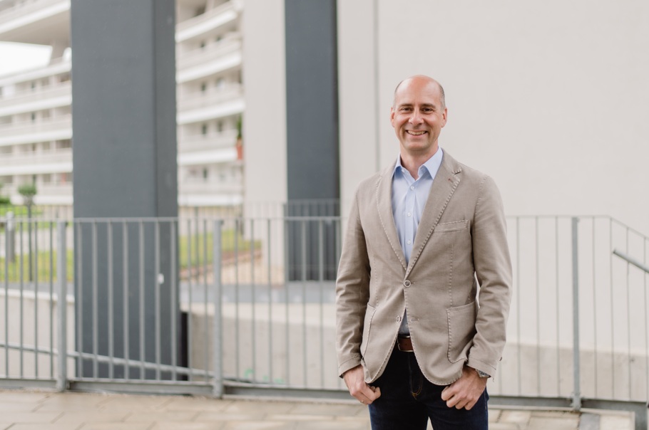 Dr. Roman Fleischhackl