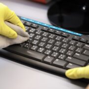 Tastatur reinigen ohne Ausbau